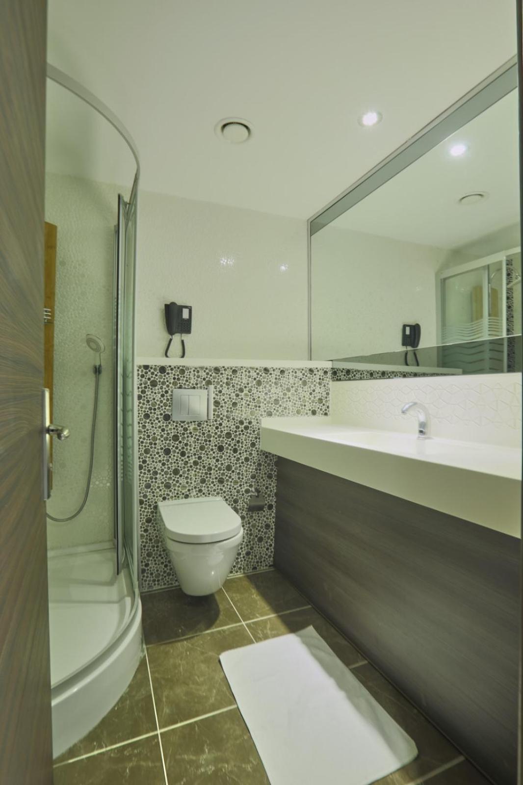 วินด์แฮม เซอร์เคซคอย Hotel Cerkezkoy ภายนอก รูปภาพ